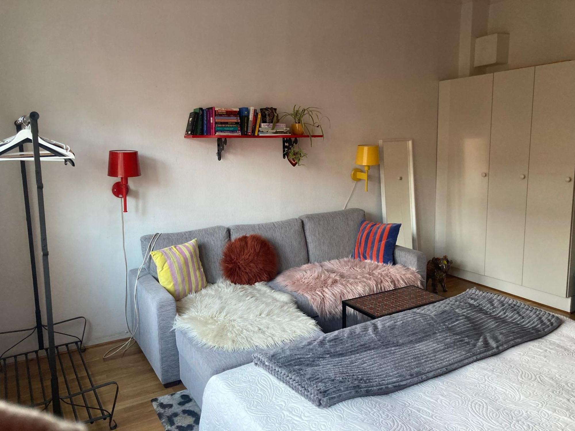 Rum Med Eget Badrum Och Stort, Delat Koek,Centralt I Malmoe A Room In An Apartment, Own Bathroom And Kitchen Shared With A Family Eksteriør bilde